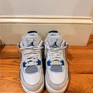Air Jordan 4 Retro Military Blue
